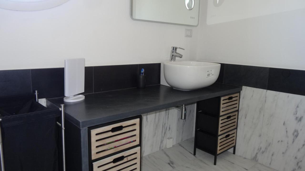 Apartamento A Casa Di Tato Calambrone Exterior foto